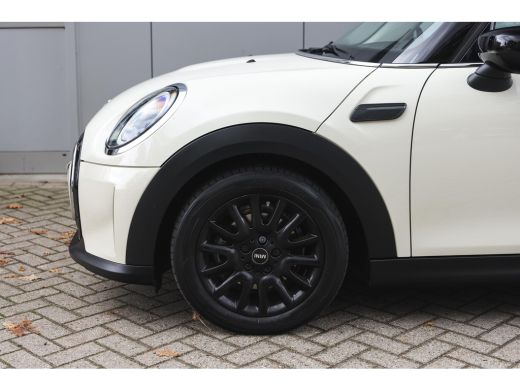 Mini Cooper Cooper Automaat / Sportstoelen / Comfort Access / Stuurverwarming / LED / Stoelverwarming / Airco... ActivLease financial lease