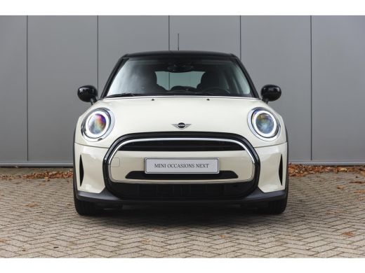 Mini Cooper Cooper Automaat / Sportstoelen / Comfort Access / Stuurverwarming / LED / Stoelverwarming / Airco... ActivLease financial lease