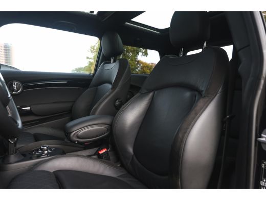 Mini Electric Electric / Panoramadak / Sportstoelen / Achteruitrijcamera / Comfort Access / LED / Stoelverwarmi... ActivLease financial lease