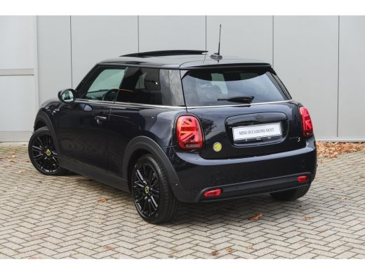 Mini Electric Electric / Panoramadak / Sportstoelen / Achteruitrijcamera / Comfort Access / LED / Stoelverwarmi... ActivLease financial lease