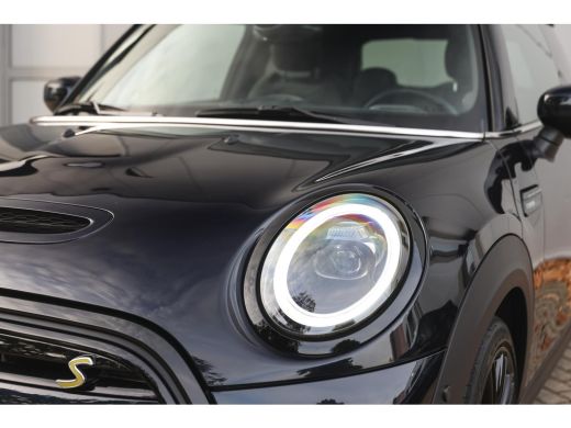 Mini Electric Electric / Panoramadak / Sportstoelen / Achteruitrijcamera / Comfort Access / LED / Stoelverwarmi... ActivLease financial lease