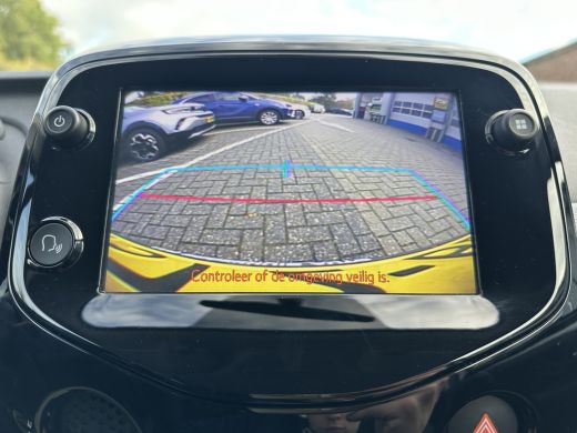 Peugeot 108 1.0 e-VTi Allure | APPLE CARPLAY/ANDROID AUTO| CAMERA| CLIMATE CONTROL| MISTLAMP VOOR| ActivLease financial lease