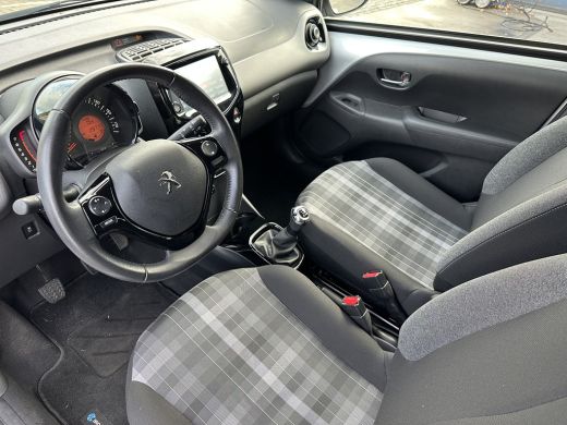 Peugeot 108 1.0 e-VTi Allure | APPLE CARPLAY/ANDROID AUTO| CAMERA| CLIMATE CONTROL| MISTLAMP VOOR| ActivLease financial lease