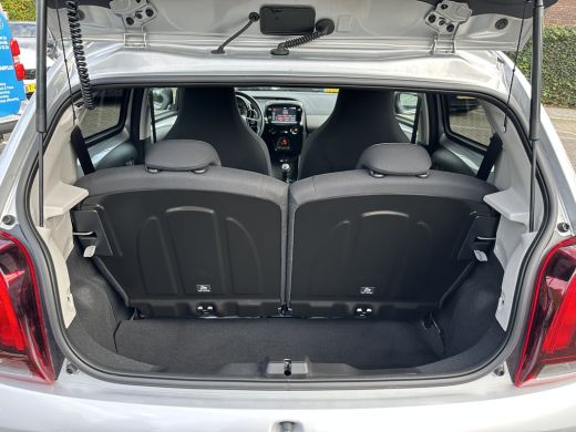 Peugeot 108 1.0 e-VTi Allure | APPLE CARPLAY/ANDROID AUTO| CAMERA| CLIMATE CONTROL| MISTLAMP VOOR| ActivLease financial lease