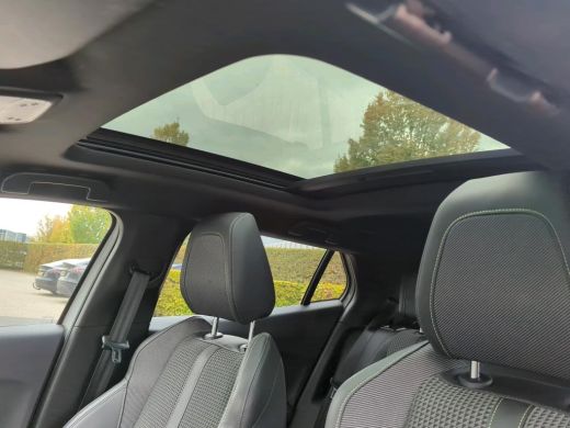 Peugeot 2008 1.2 PureTech GT | Automaat | Navigatie | Camera | Panorama/schuifdak | Full LED | 75.000km | ActivLease financial lease