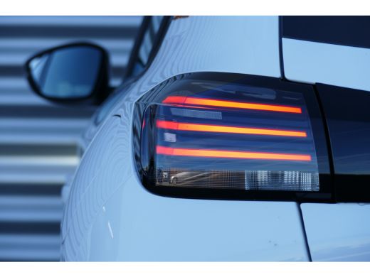 Peugeot 208 1.2 HYBRID 110PK STYLE AUTOMAAT / NAVI / CLIMA / LED / PDC / CRUISECONTROL / I-COCKPIT / 1E EIGEN... ActivLease financial lease