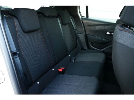 Peugeot 208 1.2 HYBRID 110PK STYLE AUTOMAAT / NAVI / CLIMA / LED / PDC / CRUISECONTROL / I-COCKPIT / 1E EIGEN... ActivLease financial lease