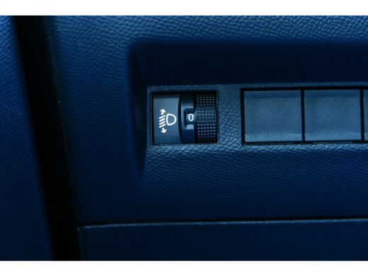 Peugeot 208 1.2 HYBRID 110PK STYLE AUTOMAAT / NAVI / CLIMA / LED / PDC / CRUISECONTROL / I-COCKPIT / 1E EIGEN... ActivLease financial lease