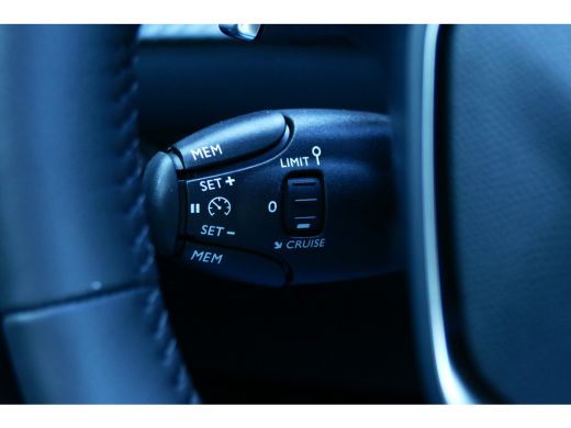 Peugeot 208 1.2 HYBRID 110PK STYLE AUTOMAAT / NAVI / CLIMA / LED / PDC / CRUISECONTROL / I-COCKPIT / 1E EIGEN... ActivLease financial lease