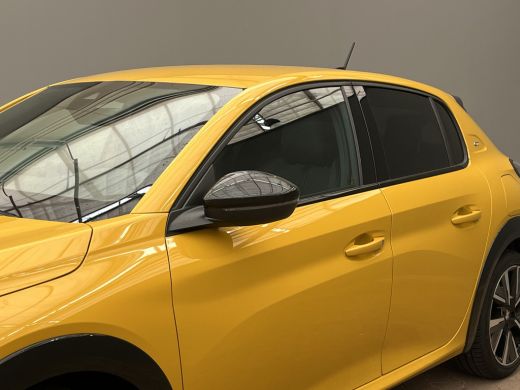 Peugeot 208 1.2 PureTech GT | Apple Carplay/Android Auto|telefoonintegratie premium | Cruise control | Lichtm... ActivLease financial lease