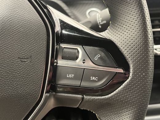 Peugeot 208 1.2 PureTech GT | Apple Carplay/Android Auto|telefoonintegratie premium | Cruise control | Lichtm... ActivLease financial lease