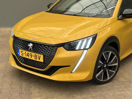 Peugeot 208 1.2 PureTech GT | Apple Carplay/Android Auto|telefoonintegratie premium | Cruise control | Lichtm... ActivLease financial lease