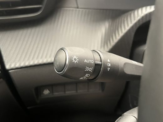 Peugeot 208 1.2 PureTech GT | Apple Carplay/Android Auto|telefoonintegratie premium | Cruise control | Lichtm... ActivLease financial lease