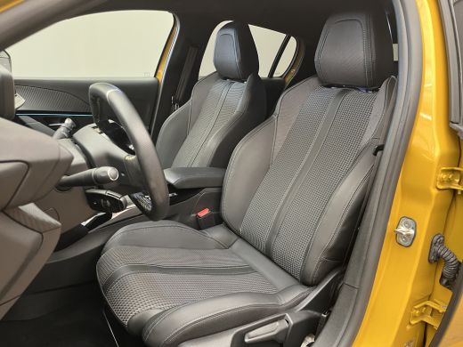 Peugeot 208 1.2 PureTech GT | Apple Carplay/Android Auto|telefoonintegratie premium | Cruise control | Lichtm... ActivLease financial lease