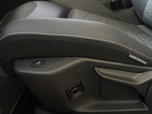 Peugeot 3008 NIEUWE AUTO HYBRID 145e ALLURE AUT. CARPLAY AFN.TREKHAAK NAVI STOELVERW KEYLESS 05/2025 ActivLease financial lease