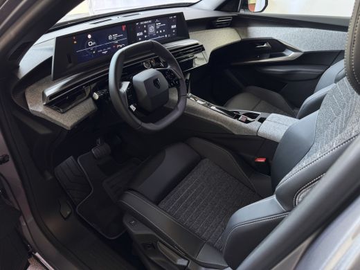 Peugeot 3008 NIEUWE AUTO HYBRID 145e ALLURE AUT. CARPLAY AFN.TREKHAAK NAVI STOELVERW KEYLESS 05/2025 ActivLease financial lease