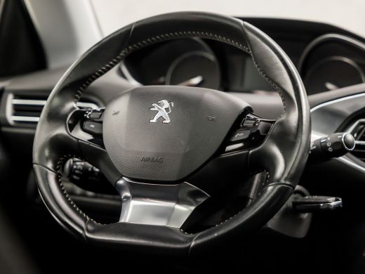 Peugeot 308 1.2 PureTech Sport Deluxe (PANORAMADAK, APPLE CARPLAY, GROOT NAVI, CLIMATE, SPORTSTOELEN, GETINT ... ActivLease financial lease