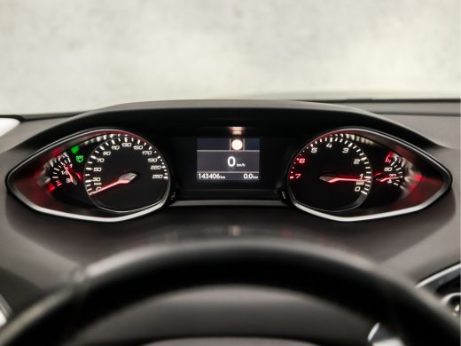 Peugeot 308 1.2 PureTech Sport Deluxe (PANORAMADAK, APPLE CARPLAY, GROOT NAVI, CLIMATE, SPORTSTOELEN, GETINT ... ActivLease financial lease