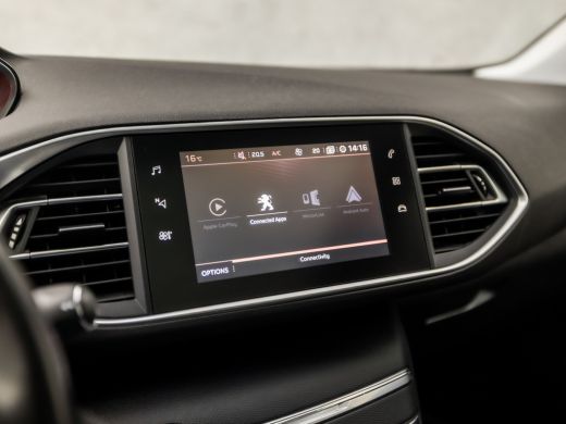 Peugeot 308 1.2 PureTech Sport Deluxe (PANORAMADAK, APPLE CARPLAY, GROOT NAVI, CLIMATE, SPORTSTOELEN, GETINT ... ActivLease financial lease