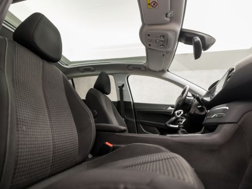 Peugeot 308 1.2 PureTech Sport Deluxe (PANORAMADAK, APPLE CARPLAY, GROOT NAVI, CLIMATE, SPORTSTOELEN, GETINT ... ActivLease financial lease