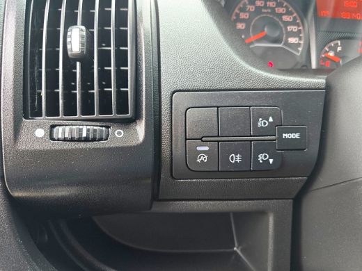 Peugeot Boxer 435 2.2 BlueHDi L4 H3 - 165 Pk - Euro 6 - Airco - ParkeerCamera - Laadklep ActivLease financial lease