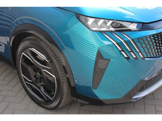 Peugeot e-3008 73KWH GT AVANTAGE 214PK / NAVI / LEDER / CLIMA / FULL-LED / 20" LMV / KEYLESS / WARMTEPOMP / ALCA... ActivLease financial lease