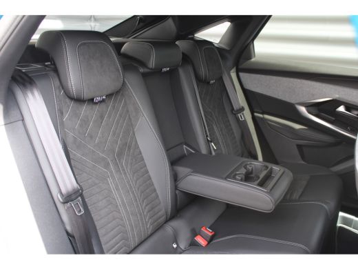Peugeot e-3008 73KWH GT AVANTAGE 214PK / NAVI / LEDER / CLIMA / FULL-LED / 20" LMV / KEYLESS / WARMTEPOMP / ALCA... ActivLease financial lease