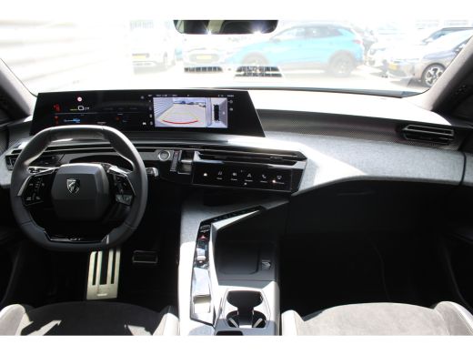 Peugeot e-3008 73KWH GT AVANTAGE 214PK / NAVI / LEDER / CLIMA / FULL-LED / 20" LMV / KEYLESS / WARMTEPOMP / ALCA... ActivLease financial lease