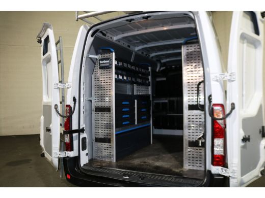 Renault Master 2.3 dCi 135pk L2 H2 Airco Navigatie Imperiaal Inrichting ActivLease financial lease