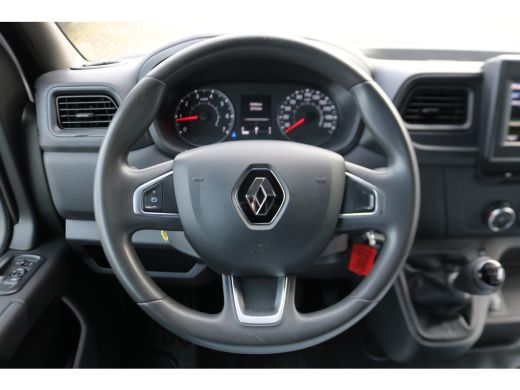 Renault Master 2.3 dCi 135pk L2 H2 Airco Navigatie Imperiaal Inrichting ActivLease financial lease