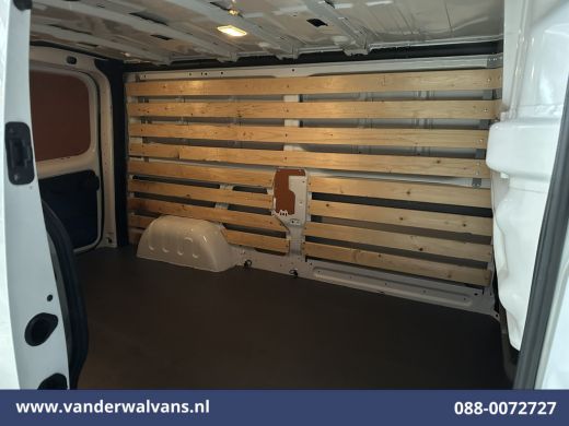 Renault Trafic 2.0 dCi 131pk L2H1 Euro6 Airco | Navigatie | LED | Cruisecontrol | Parkeersensoren Bijrijdersbank... ActivLease financial lease