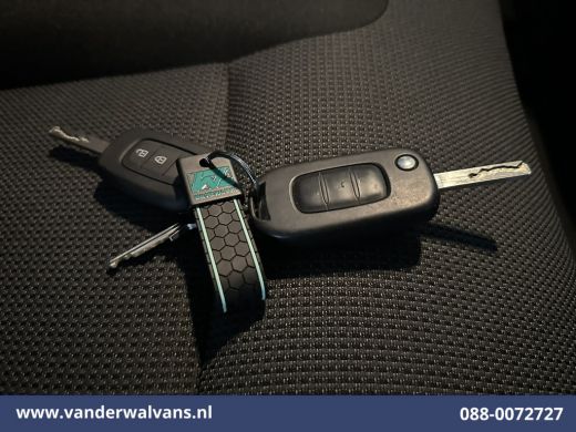 Renault Trafic 2.0 dCi 131pk L2H1 Euro6 Airco | Navigatie | LED | Cruisecontrol | Parkeersensoren Bijrijdersbank... ActivLease financial lease