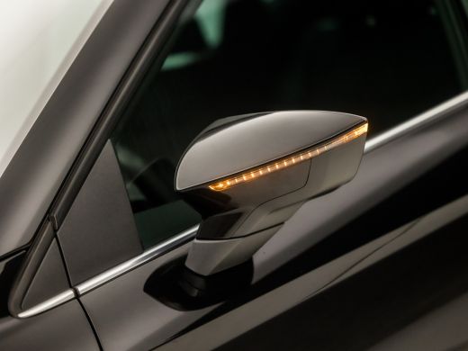 Seat Arona 1.0 TSI FR Sport Automaat (APPLE CARPLAY, GROOT NAVI, CLIMATE, STOELVERWARMING, SPORTSTOELEN, SFE... ActivLease financial lease