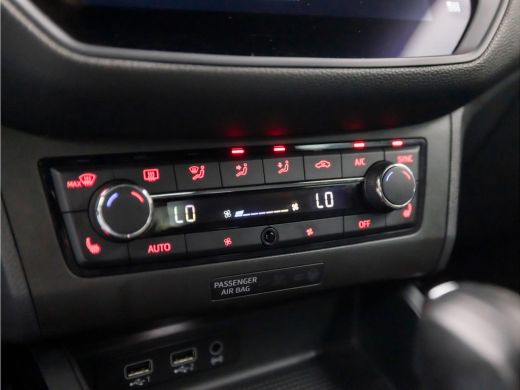 Seat Arona 1.0 TSI FR Sport Automaat (APPLE CARPLAY, GROOT NAVI, CLIMATE, STOELVERWARMING, SPORTSTOELEN, SFE... ActivLease financial lease