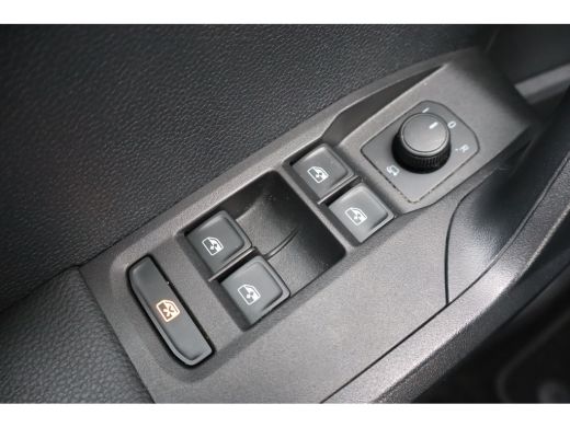 Seat Ibiza 1.0 EcoTSI Style Business Intense 95PK | Airco (automatisch) | Cruise control | Parkeersensor achter ActivLease financial lease