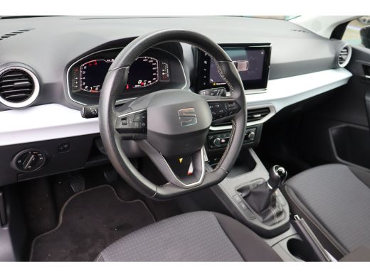 Seat Ibiza 1.0 EcoTSI Style Business Intense 95PK | Airco (automatisch) | Cruise control | Parkeersensor achter ActivLease financial lease