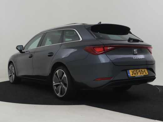 Seat Leon 1.4 TSI eHybrid PHEV FR l Stoel en Stuurverwarming l Achteruitrij Camera l Panoramadak l FULL LED... ActivLease financial lease
