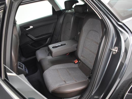 Seat Leon 1.4 TSI eHybrid PHEV FR l Stoel en Stuurverwarming l Achteruitrij Camera l Panoramadak l FULL LED... ActivLease financial lease