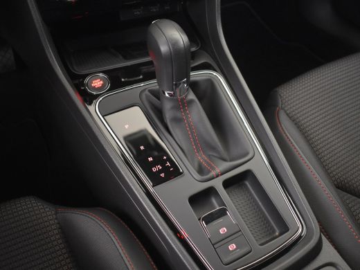 Seat Leon 1.5 TSI FR Business Intense l Stoelverwarming l Navigatie l Digital Dash l Camera l Parkeersensor... ActivLease financial lease