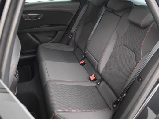 Seat Leon 1.5 TSI FR Business Intense l Stoelverwarming l Navigatie l Digital Dash l Camera l Parkeersensor... ActivLease financial lease