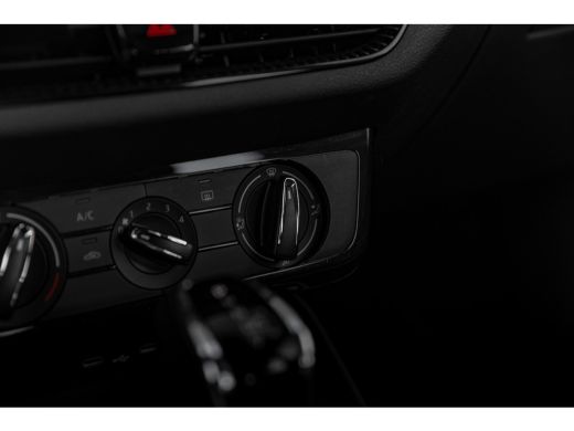 Skoda Fabia 1.0 TSI 110 pk Ambition Carplay | Airco | Cruise control | Led verlichting ActivLease financial lease