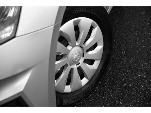 Skoda Fabia 1.0 TSI 95 pk Ambition Carplay | Airco | Cruise control | led verlichting ActivLease financial lease