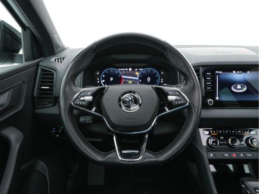 Skoda Karoq 1.5 TSI ACT Sportline (INCL-BTW) Aut. *PANO | DIGI-COCKPIT | ADAPTIVE-CRUISE | FULL-LED | BLIND-S... ActivLease financial lease