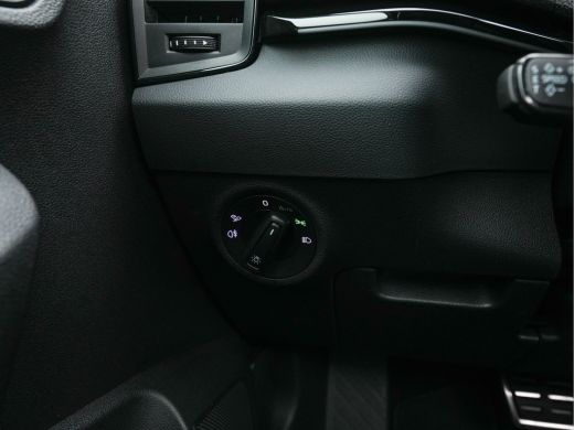 Skoda Karoq 1.5 TSI ACT Sportline (INCL-BTW) Aut. *PANO | DIGI-COCKPIT | ADAPTIVE-CRUISE | FULL-LED | BLIND-S... ActivLease financial lease