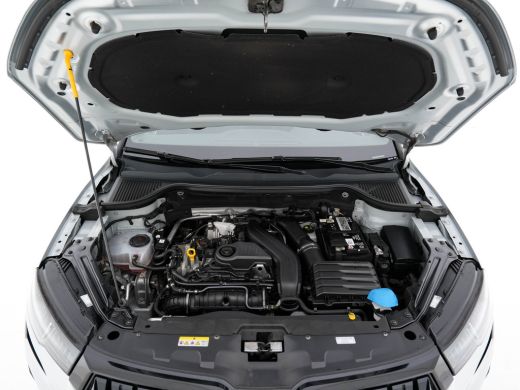 Skoda Karoq 1.5 TSI ACT Sportline (INCL-BTW) Aut. *PANO | DIGI-COCKPIT | ADAPTIVE-CRUISE | FULL-LED | BLIND-S... ActivLease financial lease