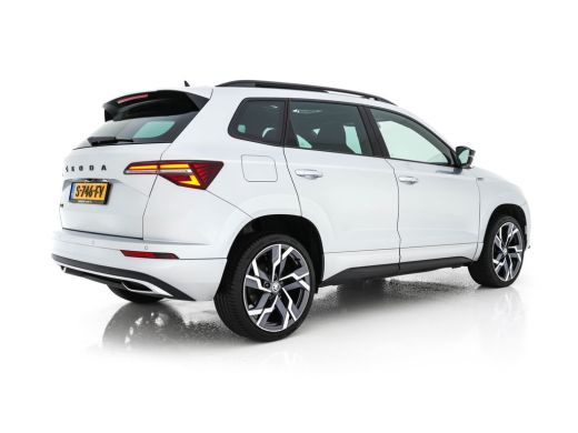 Skoda Karoq 1.5 TSI ACT Sportline (INCL-BTW) Aut. *PANO | DIGI-COCKPIT | ADAPTIVE-CRUISE | FULL-LED | BLIND-S... ActivLease financial lease