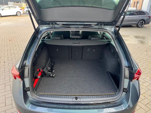 Skoda Octavia Combi 1.4 TSi iV 204 Pk Automaat PHEV Business Edition+ | LED Matrix | Head-Up | Navi | Camera | ... ActivLease financial lease