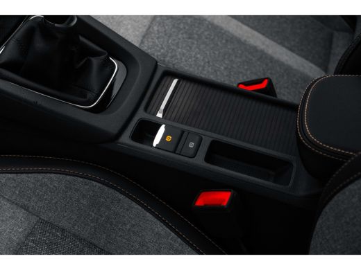 Skoda Octavia Combi 1.5 TSI First Edition | Chromen grille | Climatronic, elektronische airconditioning met twe... ActivLease financial lease