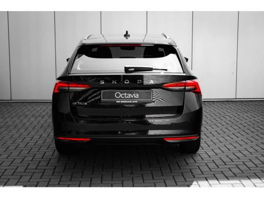 Skoda Octavia Combi Business Edition | Achteruitrijcamera | Chromen grille | Cruise control met speedlimiter ActivLease financial lease