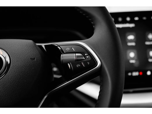 Skoda Octavia Combi Business Edition | Achteruitrijcamera | Chromen grille | Cruise control met speedlimiter ActivLease financial lease